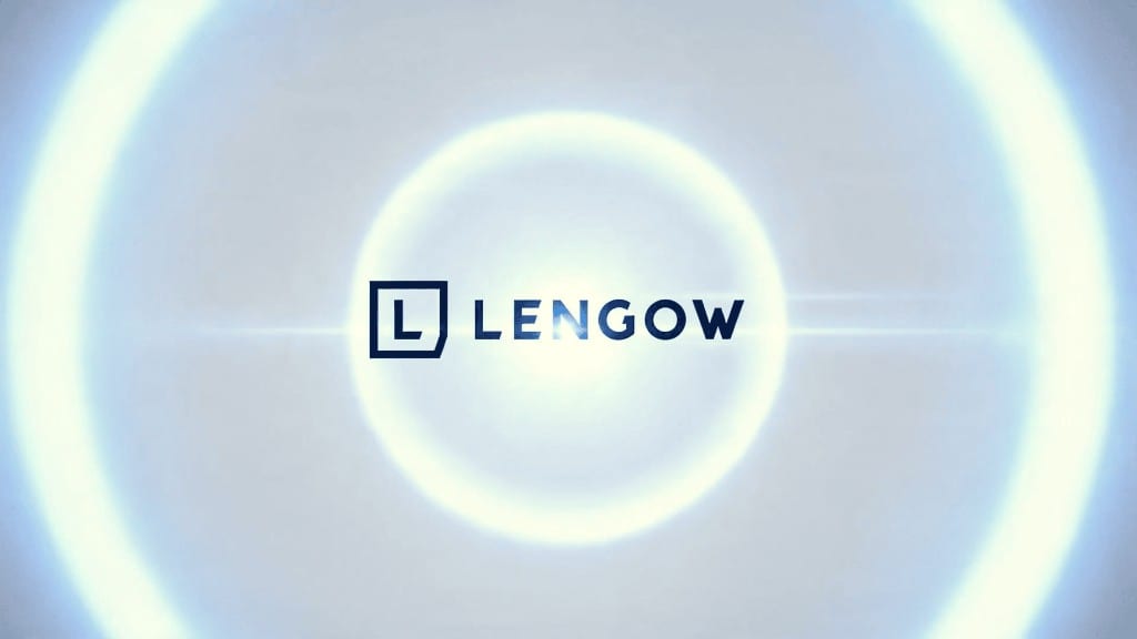 Commercial Lengow — Lengow logo in a ring of light